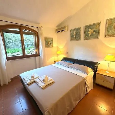 Vakantiehuis L'olivastro A *