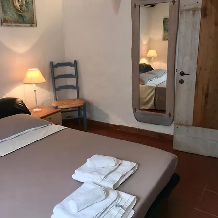 Vakantiehuis L'olivastro A *